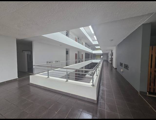 2 BEDROOM APARTMENT FOR SALE IN UMHLANGA RIDGE